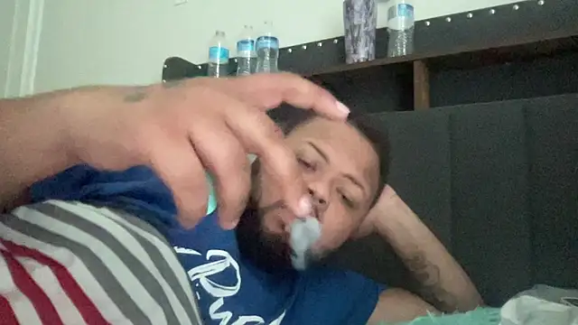 papijusto online show from November 8, 2025, 9:46 pm