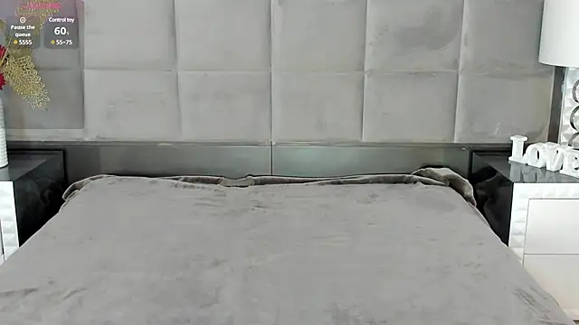 Snapshot of OliviaBurning chatting on March 18, 2025, 7:31 pm OliviaBurning online show from March 18, 2025, 7:31 pm