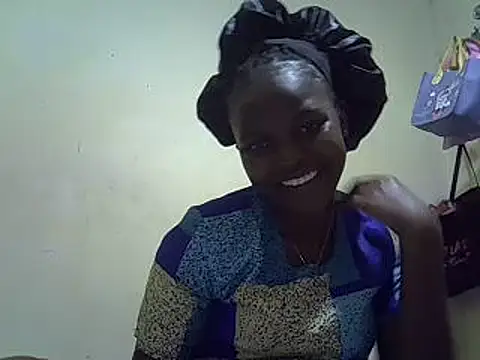 Snapshot of pretty_vivy chatting on January 15, 2025, 4:54 pm pretty vivy online show from January 15, 2025, 4:54 pm