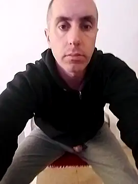 Snapshot of HELL_FIRE chatting on October 13, 2025, 7:36 pm HELL FIRE online show from October 13, 2025, 7:36 pm