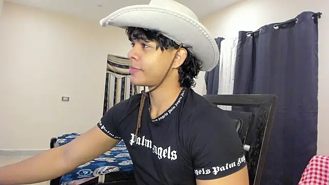 Snapshot of johan_beley_ chatting on February 8, 2025, 1:22 pm johan beley online show from February 8, 2025, 1:22 pm