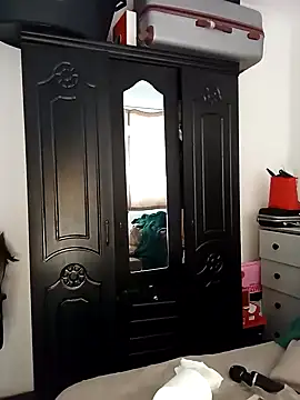 Snapshot of bigbootyboohle chatting on February 9, 2025, 12:52 pm bigbootyboohle online show from February 9, 2025, 12:52 pm