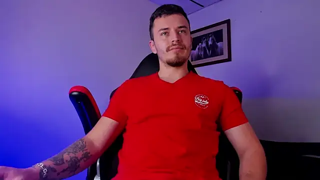 Snapshot of james_connor2 chatting on January 10, 2025, 7:21 pm james connor2 online show from January 10, 2025, 7:21 pm