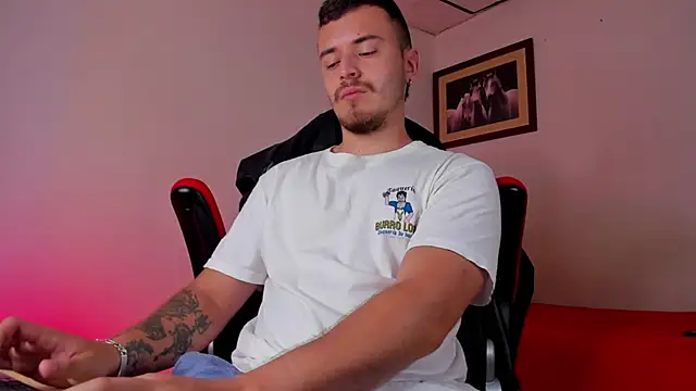 Snapshot of james_connor2 chatting on February 7, 2025, 7:06 pm james connor2 online show from February 7, 2025, 7:06 pm