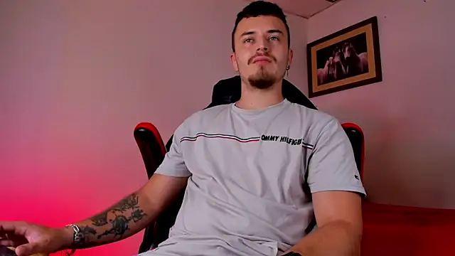 Snapshot of james_connor2 chatting on February 12, 2025, 6:40 pm james connor2 online show from February 12, 2025, 6:40 pm