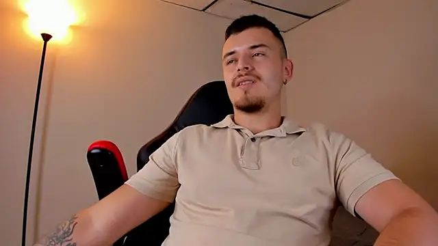 Snapshot of james_connor2 chatting on March 18, 2025, 7:10 pm james connor2 online show from March 18, 2025, 7:10 pm