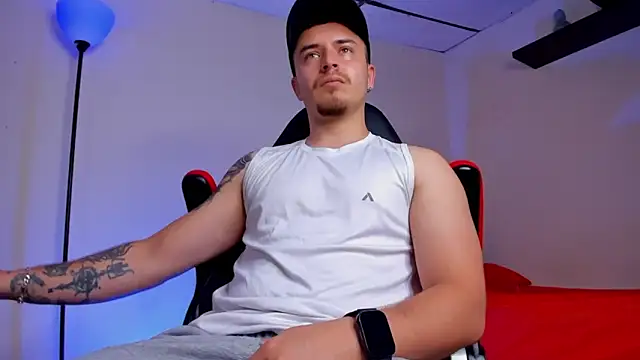 Snapshot of james_connor2 chatting on October 4, 2025, 7:45 pm james connor2 online show from October 4, 2025, 7:45 pm