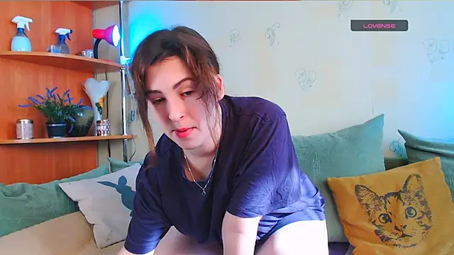 Caroline1995 online show from October 26, 2025, 8:53 am