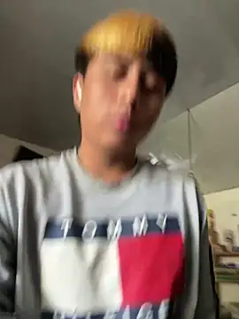 Snapshot of FlpGmz chatting on September 26, 2025, 6:12 pm FlpGmz online show from September 26, 2025, 6:12 pm