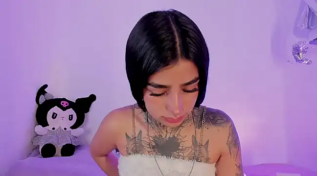 shadowcatt  online show from February 24, 2025, 4:47 pm