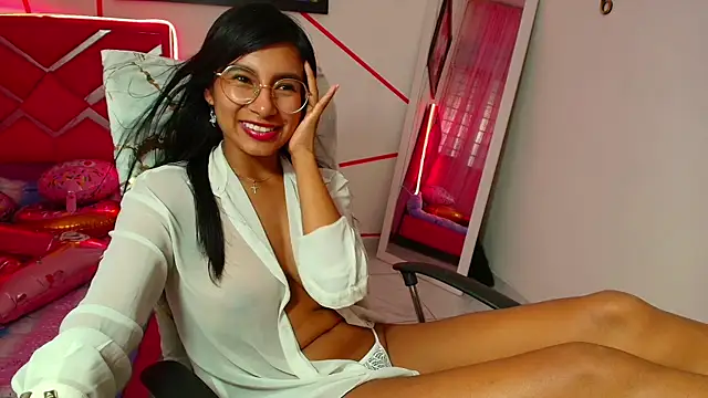 Snapshot of _Jessi29_ chatting on March 21, 2025, 11:01 pm  Jessi29  online show from March 21, 2025, 11:01 pm