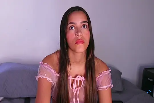 Snapshot of Nicky_and_Blake chatting on January 18, 2025, 6:43 pm Nicky and Blake online show from January 18, 2025, 6:43 pm