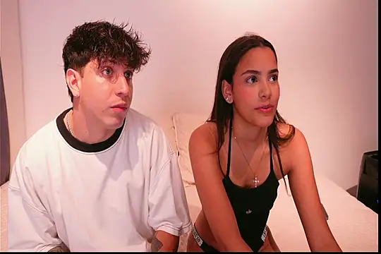 Snapshot of Nicky_and_Blake chatting on January 29, 2025, 10:11 pm Nicky and Blake online show from January 29, 2025, 10:11 pm