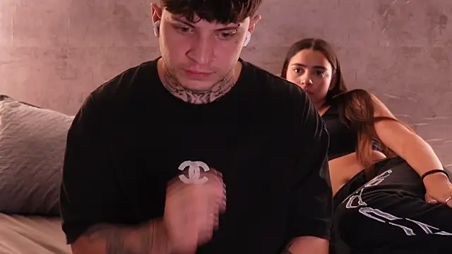 Snapshot of Nicky_and_Blake chatting on November 11, 2025, 9:37 pm Nicky and Blake online show from November 11, 2025, 9:37 pm