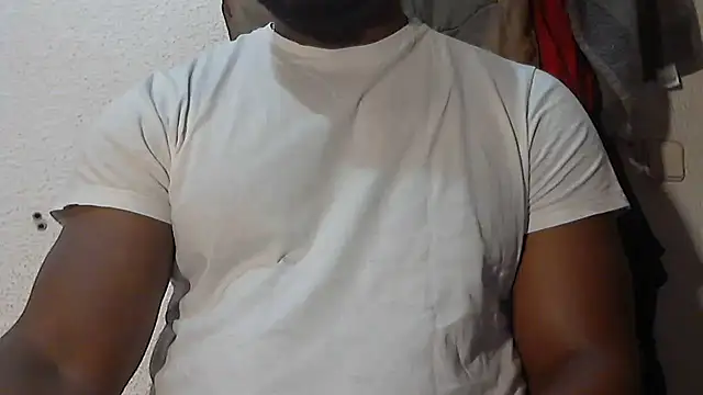 Snapshot of mmoiblack chatting on February 4, 2025, 11:59 pm mmoiblack online show from February 4, 2025, 11:59 pm