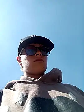 Cuervo maniaco online show from January 18, 2025, 6:21 pm