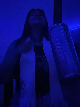 Snapshot of TifanyWhite_ chatting on December 2, 2024, 7:58 am TifanyWhite online show from December 2, 2024, 7:58 am