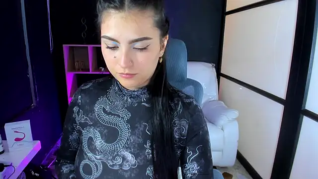 Snapshot of TifanyWhite_ chatting on March 15, 2025, 11:17 pm TifanyWhite online show from March 15, 2025, 11:17 pm