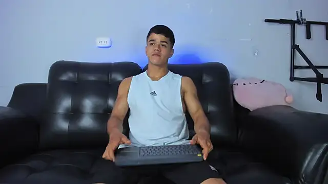 Rob saenz  online show from February 18, 2025, 1:11 pm