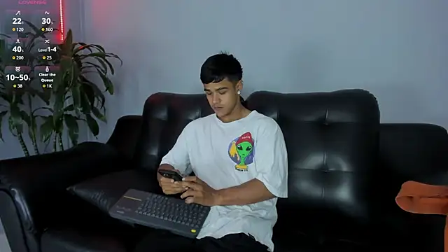 Rob saenz  online show from September 26, 2025, 4:00 pm