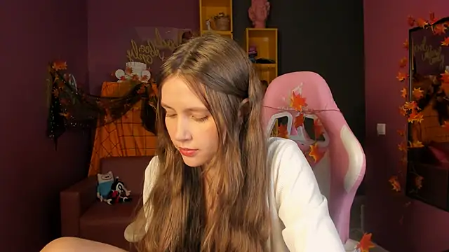 MaryannSoftt online show from October 15, 2025, 3:56 pm