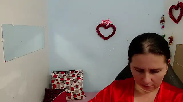 victoria jones online show from December 3, 2025, 4:49 pm