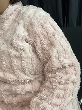 Diya Chopra online show from December 1, 2025, 3:33 am