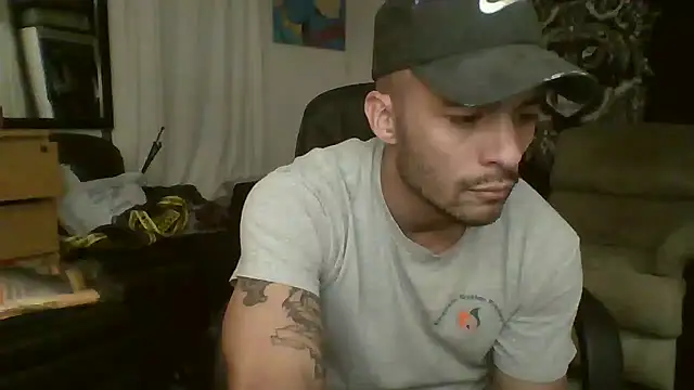 Snapshot of JohnnyDeep187 chatting on December 11, 2024, 3:45 am JohnnyDeep187 online show from December 11, 2024, 3:45 am