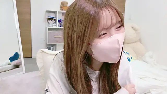 -SHINON- online show from November 14, 2025, 4:17 pm