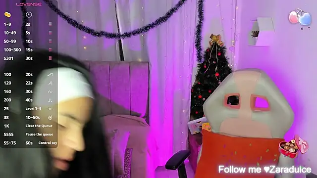 Snapshot of Zara_dulce chatting on December 31, 2024, 12:04 pm Zara dulce online show from December 31, 2024, 12:04 pm