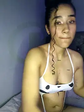 Snapshot of jaderossxx chatting on September 23, 2025, 2:14 am jaderossxx online show from September 23, 2025, 2:14 am