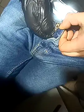 Snapshot of franko1987 chatting on March 16, 2025, 7:04 am franko1987 online show from March 16, 2025, 7:04 am