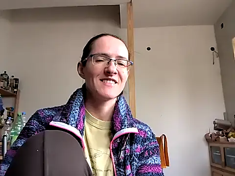 Snapshot of Milky_hairy_mommy chatting on February 27, 2025, 7:23 am Milky hairy mommy online show from February 27, 2025, 7:23 am