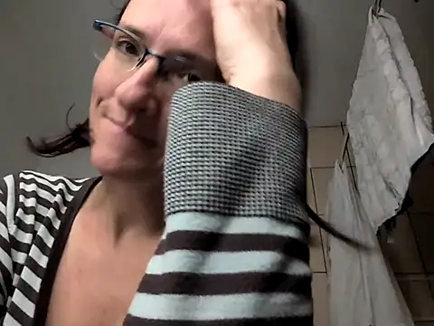 Snapshot of Milky_hairy_mommy chatting on September 20, 2025, 6:53 pm Milky hairy mommy online show from September 20, 2025, 6:53 pm