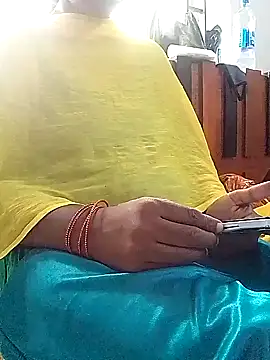 Snapshot of Tamil--Rani chatting on January 5, 2025, 9:05 am Tamil--Rani online show from January 5, 2025, 9:05 am