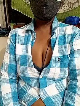 Snapshot of Tamil--Rani chatting on January 6, 2025, 2:03 pm Tamil--Rani online show from January 6, 2025, 2:03 pm