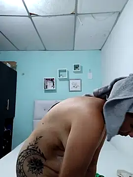 Snapshot of Magica_lorena chatting on February 18, 2025, 1:00 pm Magica lorena online show from February 18, 2025, 1:00 pm