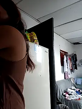 Snapshot of Magica_lorena chatting on February 19, 2025, 2:01 pm Magica lorena online show from February 19, 2025, 2:01 pm