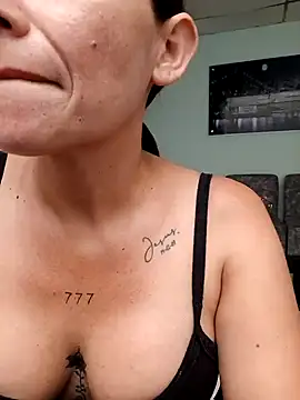 Snapshot of Magica_lorena chatting on March 4, 2025, 3:59 pm Magica lorena online show from March 4, 2025, 3:59 pm