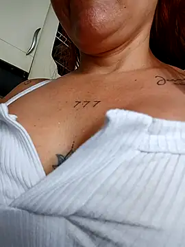 Snapshot of Magica_lorena chatting on October 6, 2025, 12:57 pm Magica lorena online show from October 6, 2025, 12:57 pm