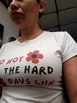 Snapshot of Magica_lorena chatting on October 21, 2025, 1:12 pm Magica lorena online show from October 21, 2025, 1:12 pm