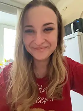 Snapshot of OlgaBuzzz chatting on January 1, 2025, 8:24 am OlgaBuzzz online show from January 1, 2025, 8:24 am