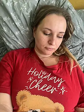 Snapshot of OlgaBuzzz chatting on March 10, 2025, 9:10 am OlgaBuzzz online show from March 10, 2025, 9:10 am