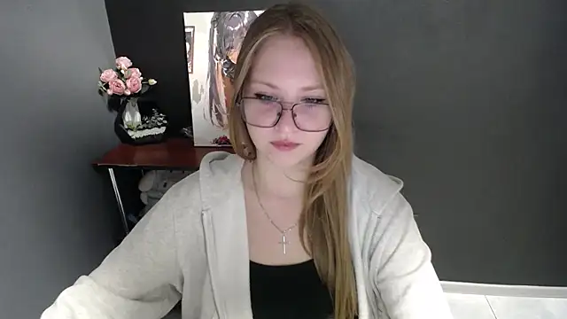 Snapshot of lady_minx chatting on October 20, 2025, 6:36 am lady minx online show from October 20, 2025, 6:36 am