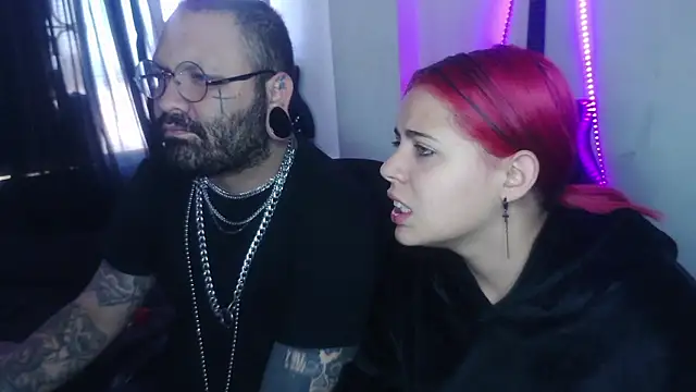 Snapshot of darkclothes chatting on February 19, 2025, 1:50 pm darkclothes online show from February 19, 2025, 1:50 pm