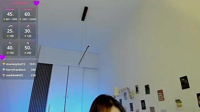 SashaSunlight online show from March 17, 2025, 8:30 pm