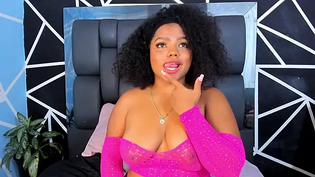 Snapshot of Adams_Cloe chatting on March 11, 2025, 4:29 pm Adams Cloe online show from March 11, 2025, 4:29 pm