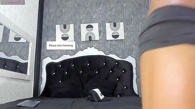 Snapshot of RicoBrown777_ chatting on September 15, 2025, 4:23 am RicoBrown777 online show from September 15, 2025, 4:23 am