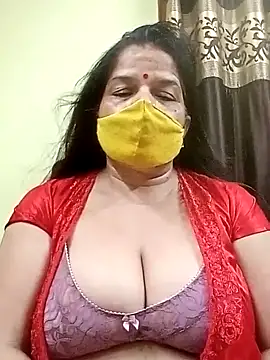 Snapshot of IndianAngle chatting on October 2, 2025, 8:27 pm IndianAngle online show from October 2, 2025, 8:27 pm