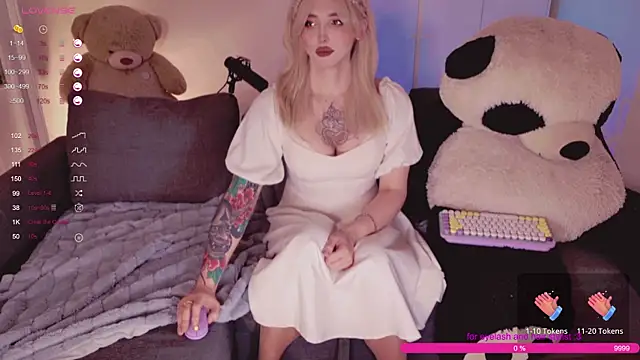  rose monarch  online show from December 6, 2024, 10:30 pm